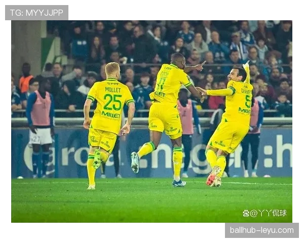 南特创新进攻战术持续引领法甲潮流，新赛季表现备受瞩目