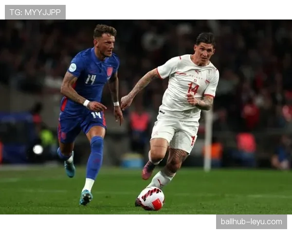 格纳布里边路统治力尽显，多次助攻助球队表现亮眼