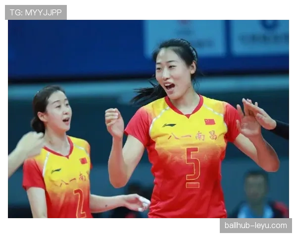 孙一文球场像教练，饭桌上像大老板，账单看得我怀疑人生